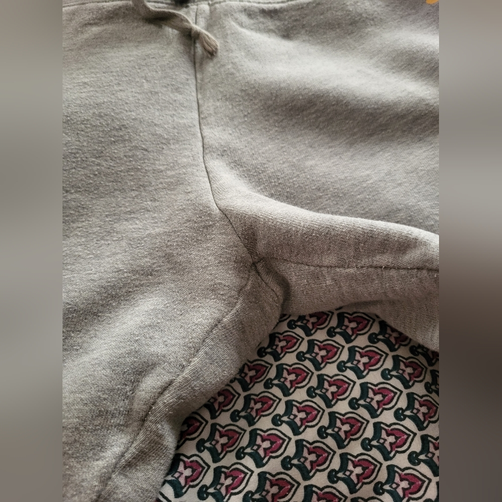 Vs pink rainbow logo classic sweatpants, size large. Rare HTF - Picture 9 of 11